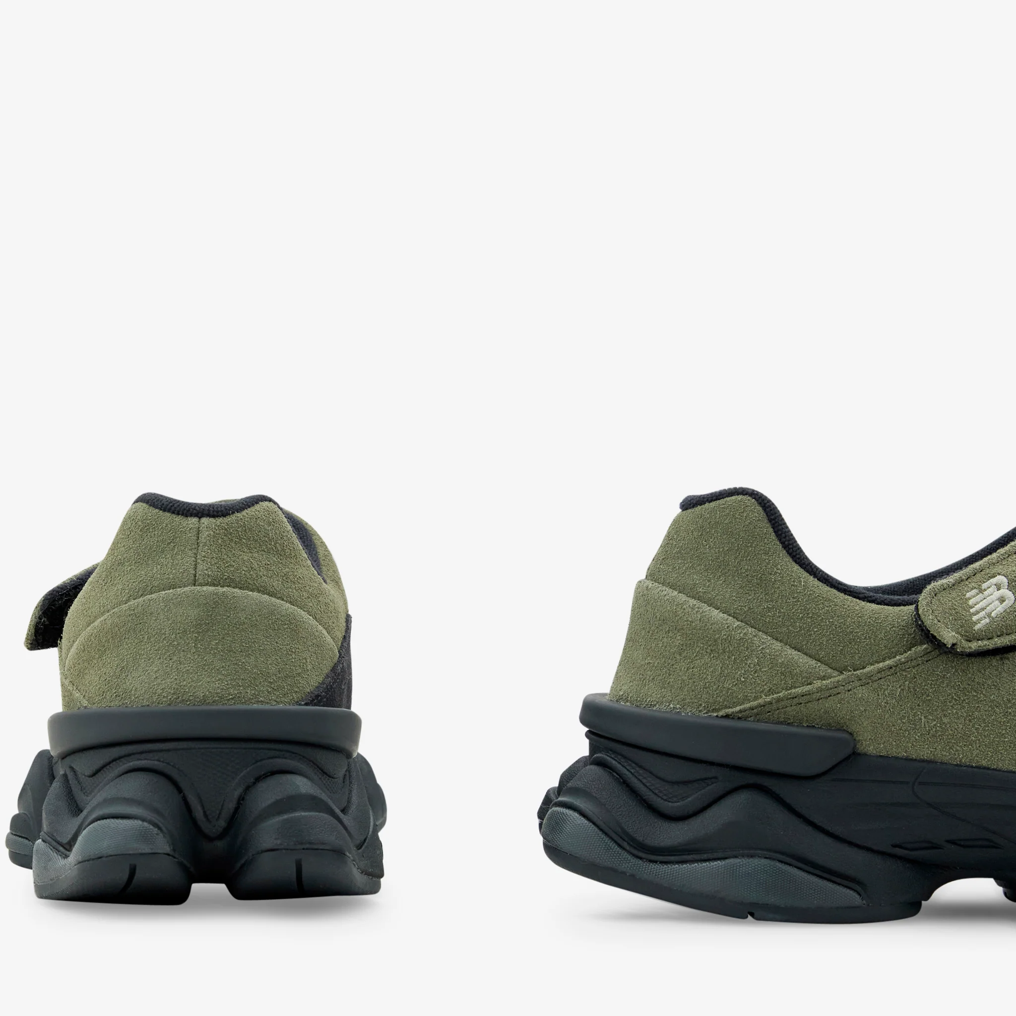 8040 Dark Peridot | Phantom Black - Image 3