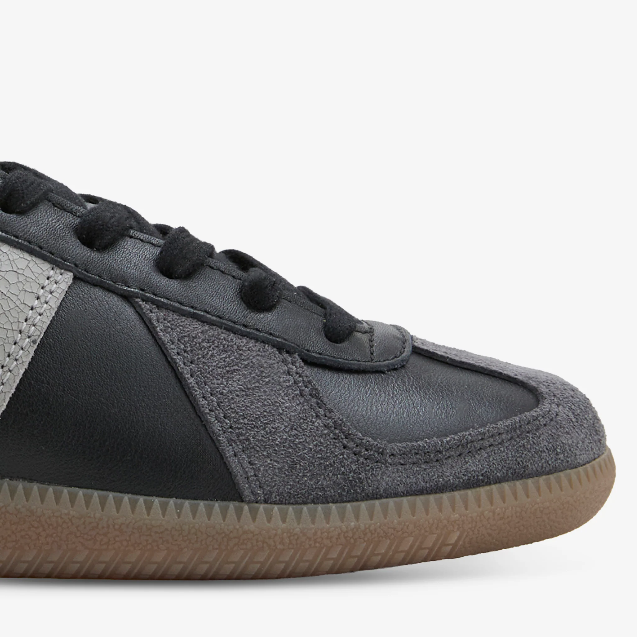 BW Army Core Black | Charcoal Solid Grey | Gum - Image 4