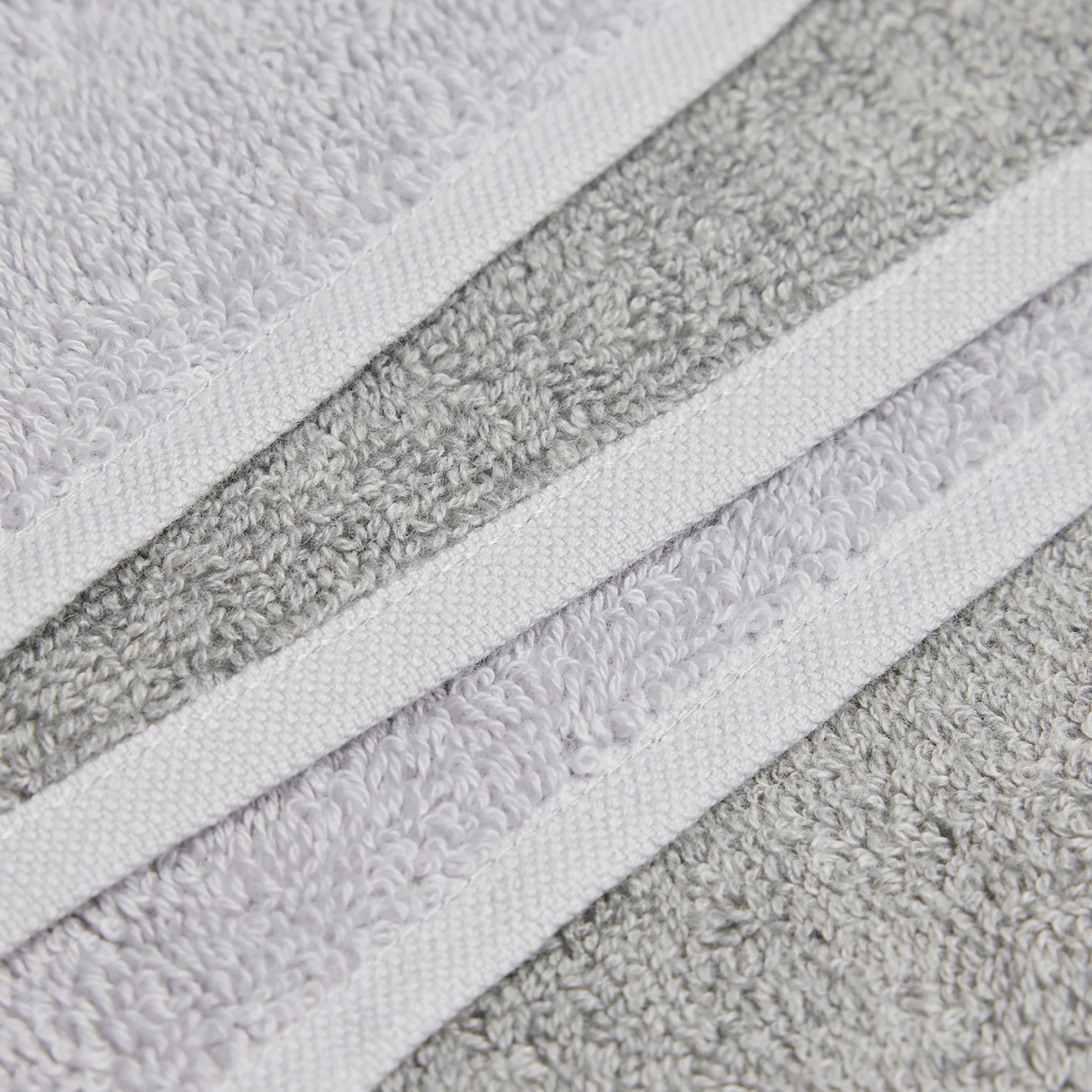 EQT Towel Light Grey Heather - Image 3