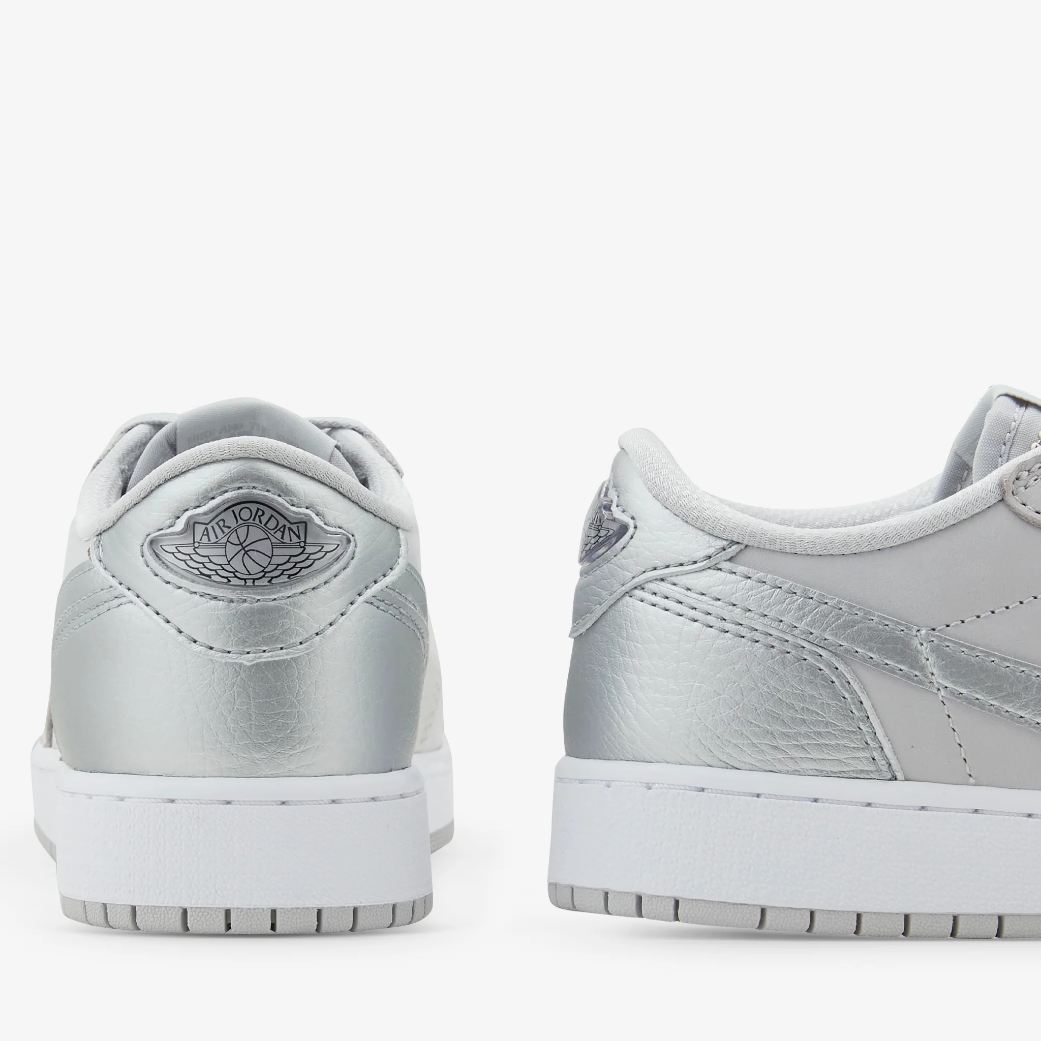Grade School Air Jordan 1 Low OG Neutral Grey | Metallic Silver | White - Image 4
