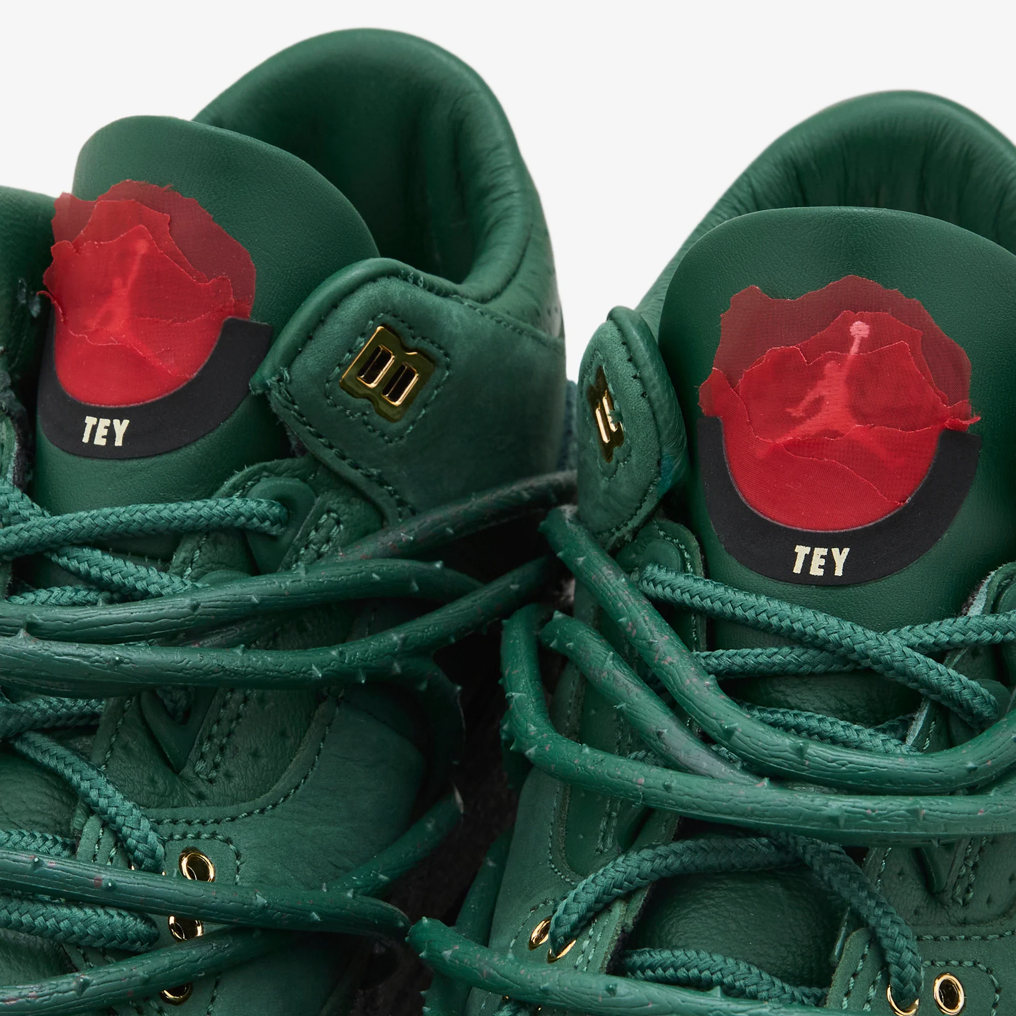 Teyana Taylor x Women's Air Jordan 3 'Concrete Rose' Fir | Fire Red | Gorge Green | Cement Grey - Image 5