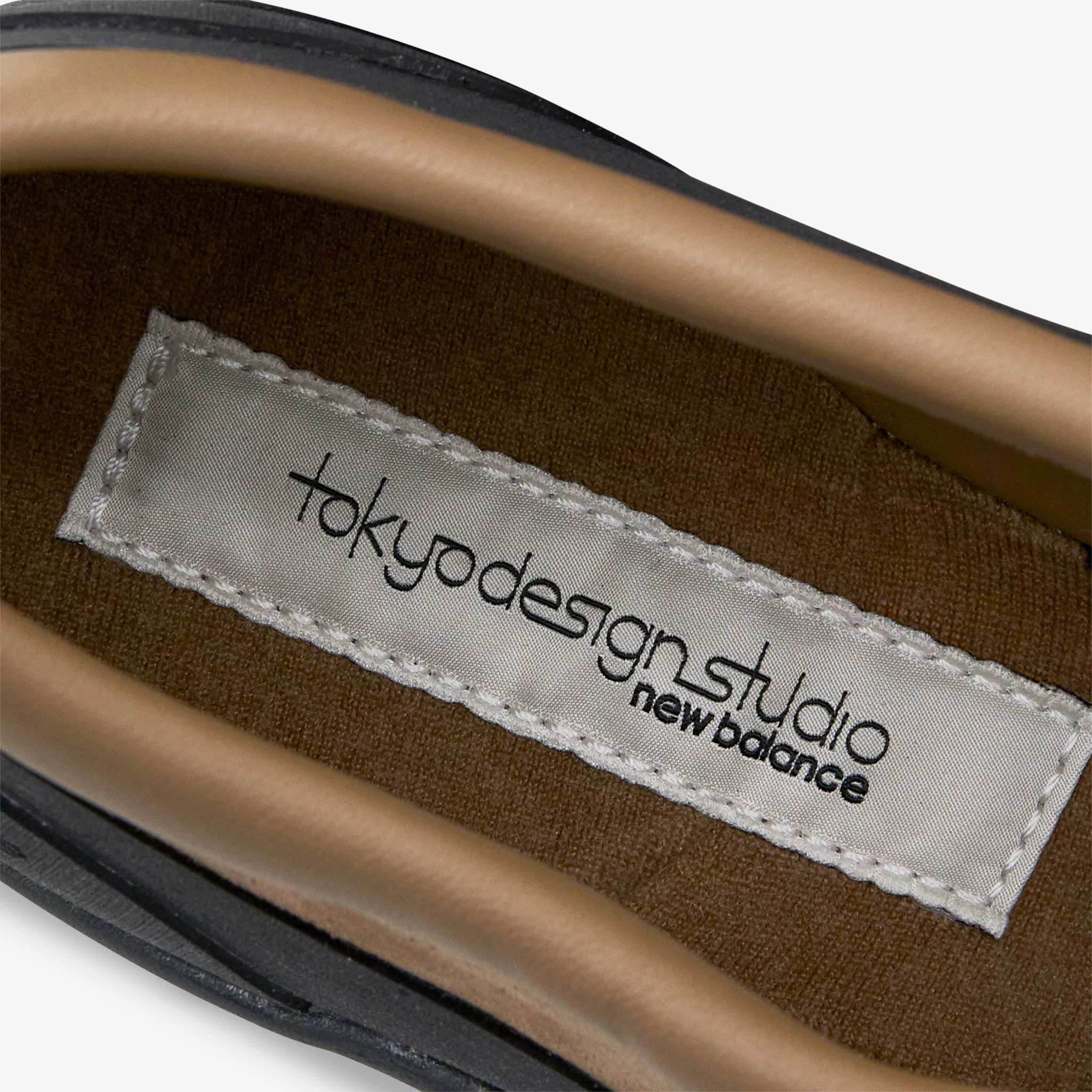 TOKYO DESIGN STUDIO MT10T Raw Leather | Black Cement - Image 5