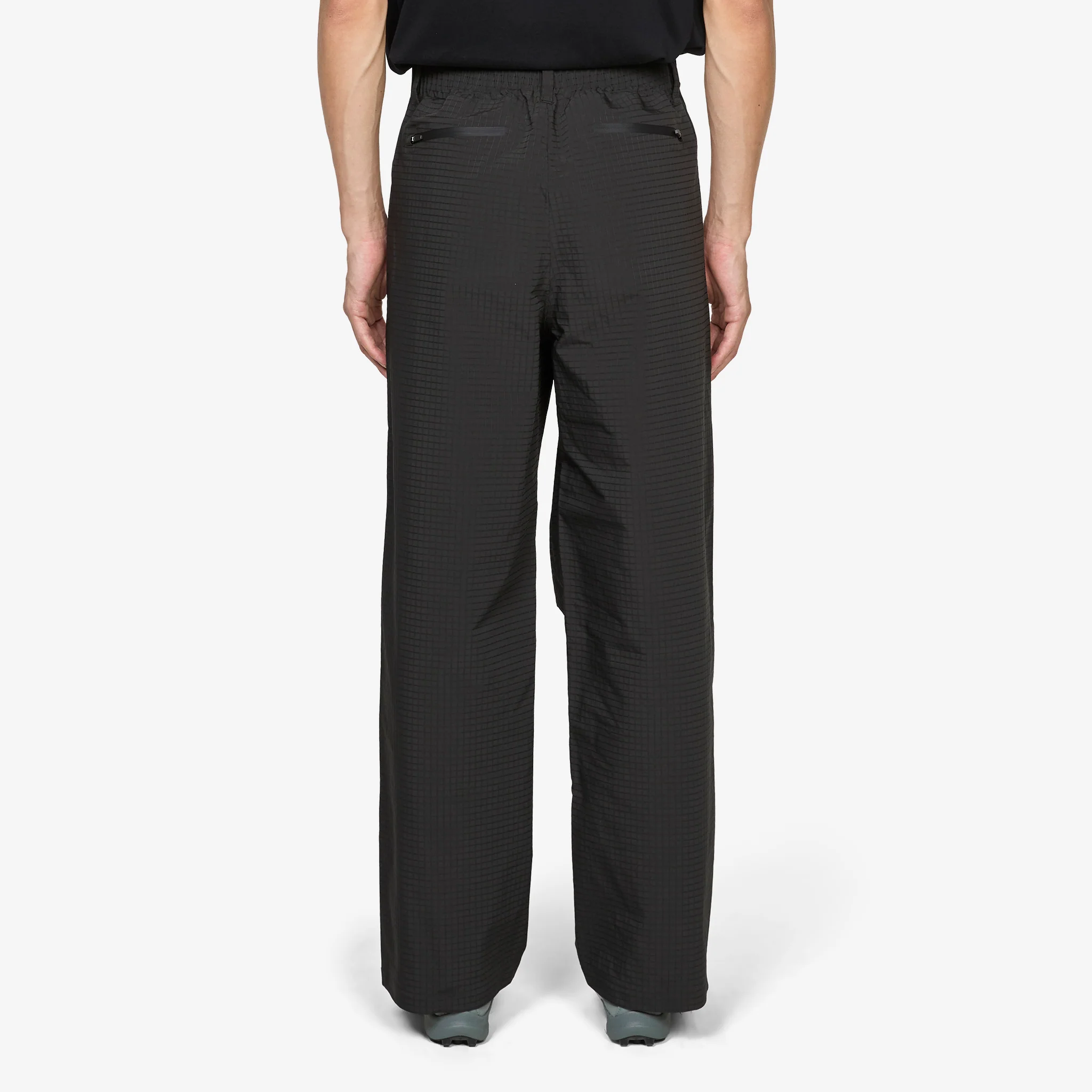 Waypoint Ripstop Pleated Trouser Charcoal Black - Image 2