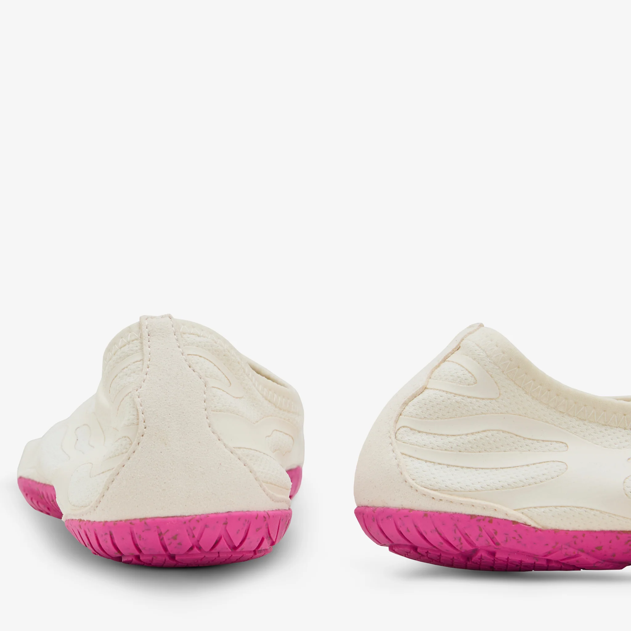 Women's Graspifier Ivory | Fuchsia - Image 4